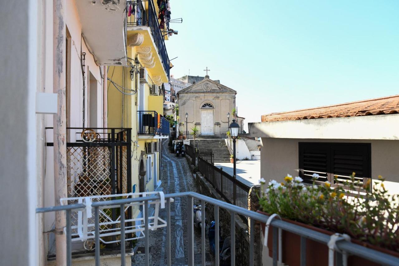 Signora Tita B&B Chianalea - Scilla Exterior photo